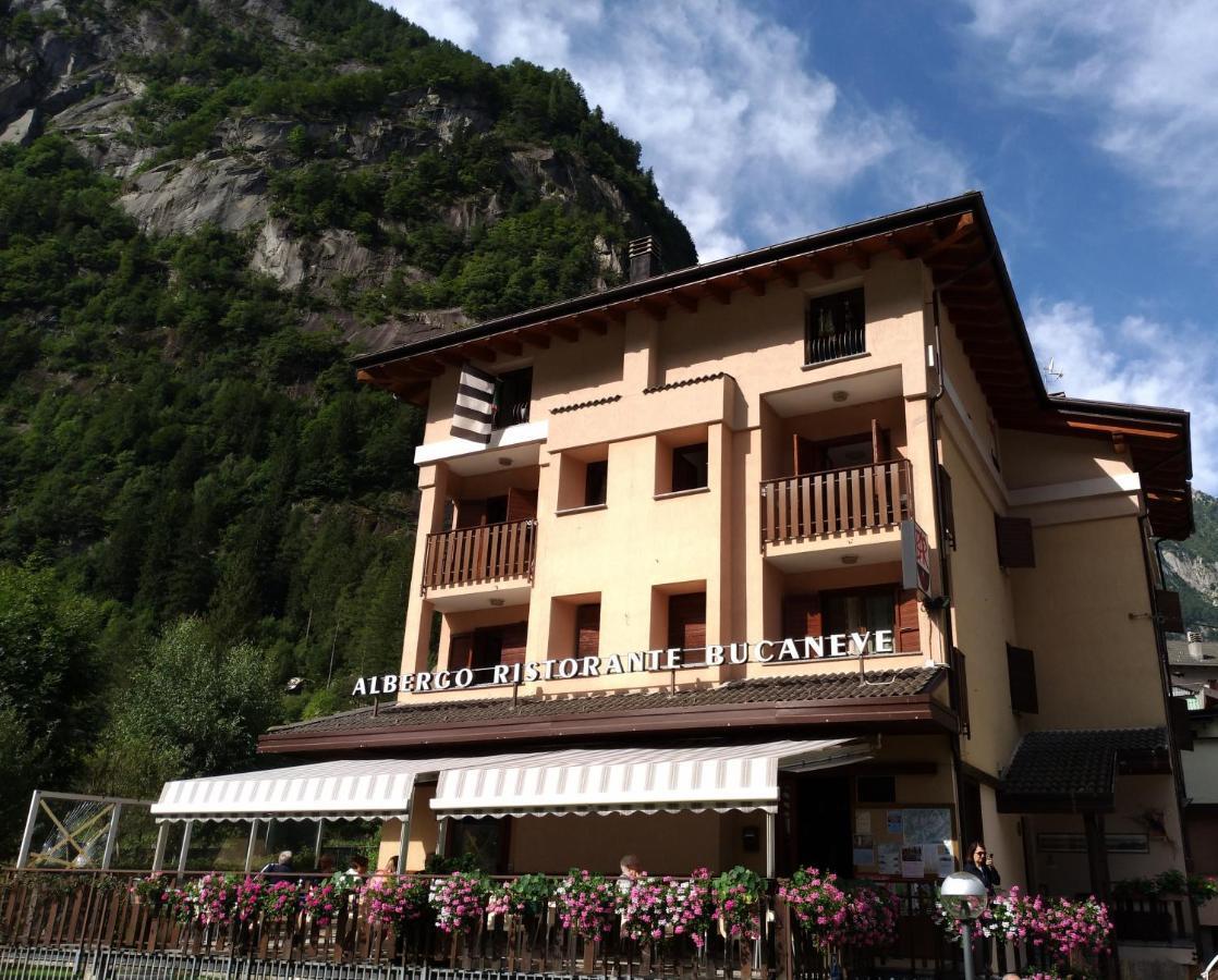 Hotel Ristorante Bucaneve San Martino  Extérieur photo